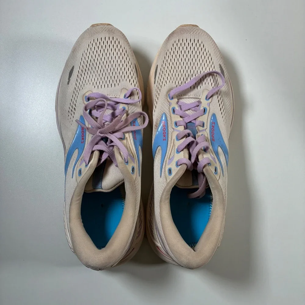 Brooks Adrenaline GTS 23 Shoes Womens 10.5 Beige Blue Purple Running Sneakers